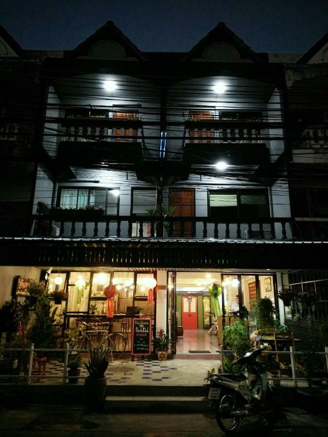 チエンマイ Tangmo Houseホステル エクステリア 写真