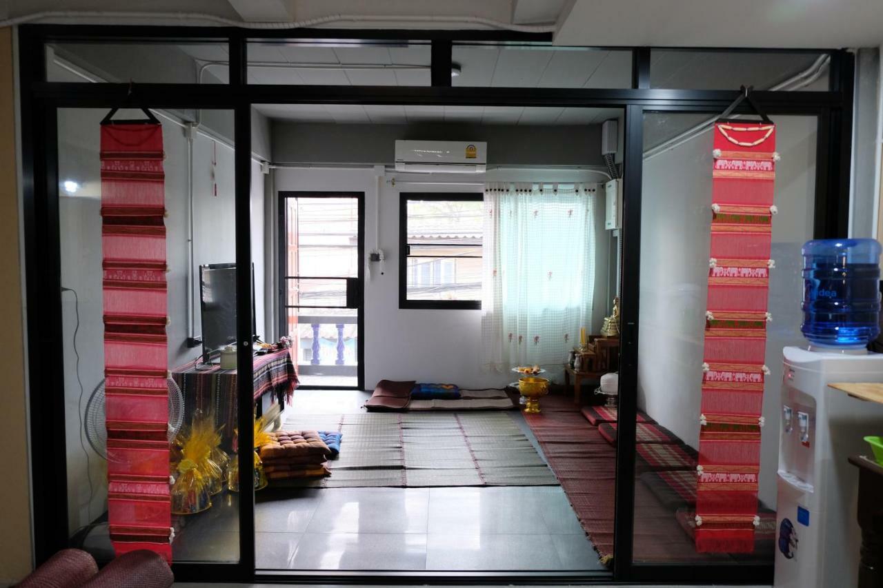 チエンマイ Tangmo Houseホステル エクステリア 写真